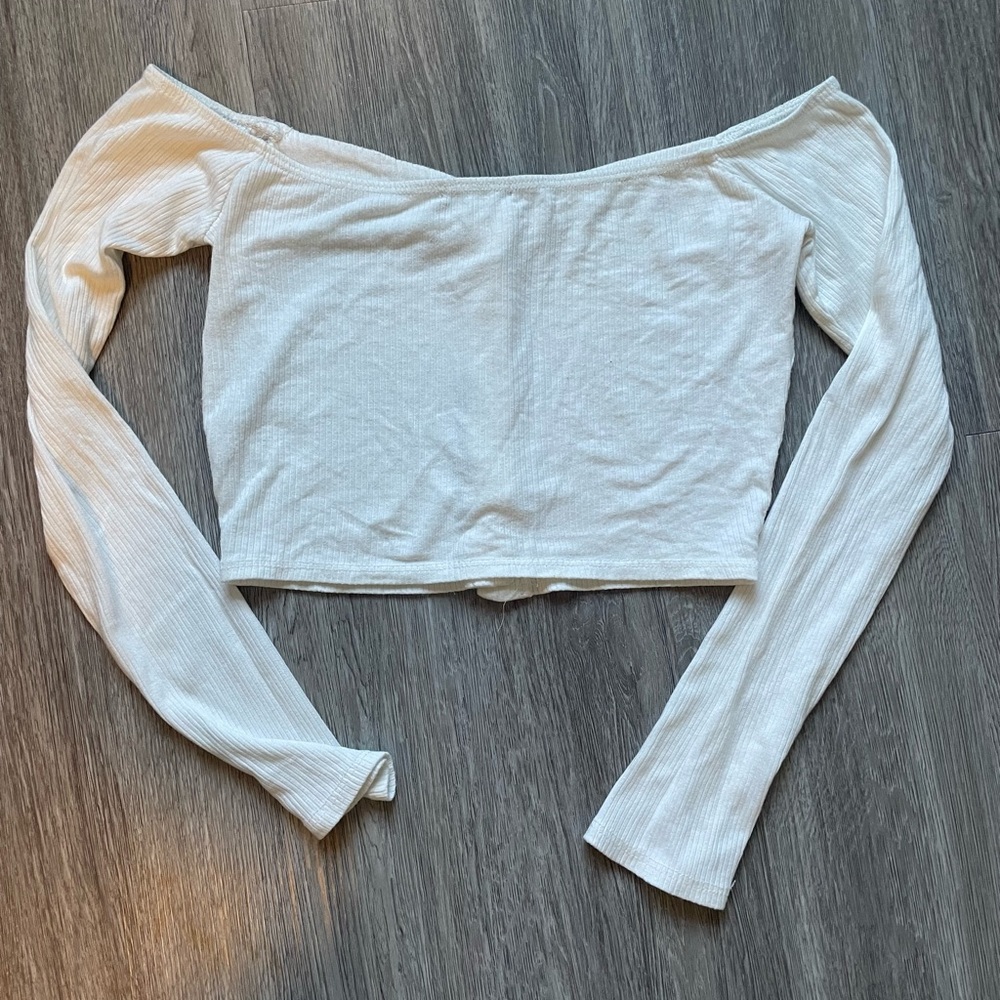 Off-Shoulder White Ribbed Top - Picture 3 of 3